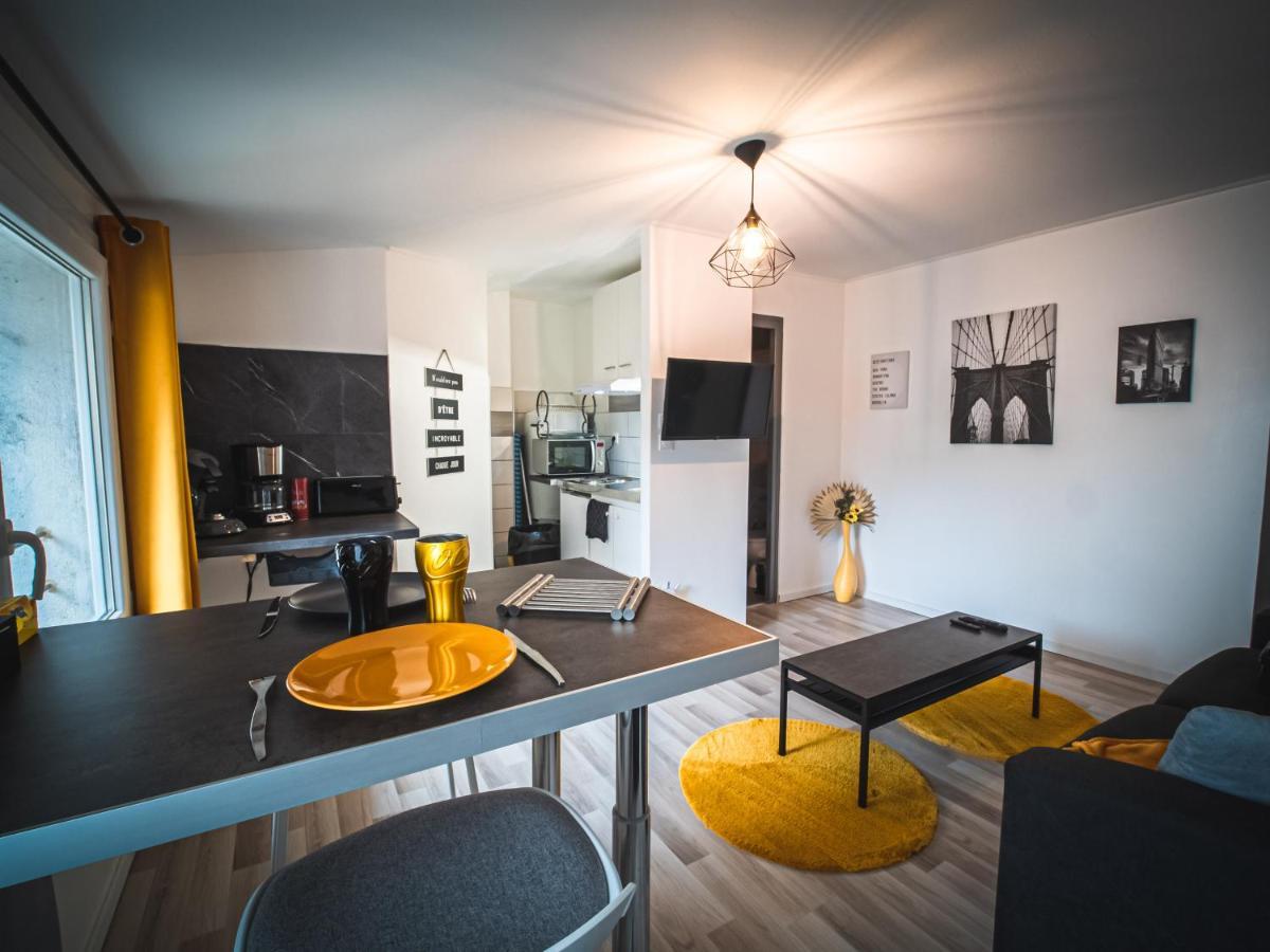 Le P'Tit Jeanne D'Arc Logements Insolites ナンシー エクステリア 写真